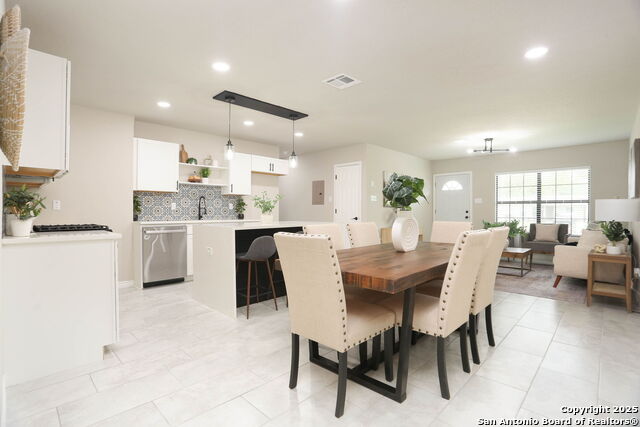 Image 7 of 16 For 325 Kenmar  