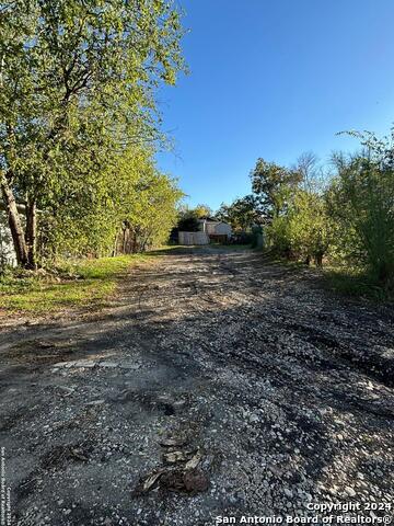Listing photo id 1 for 2606 Commerce St E