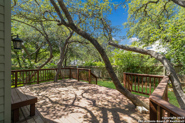 Listing photo id 20 for 5919 Cedar Path