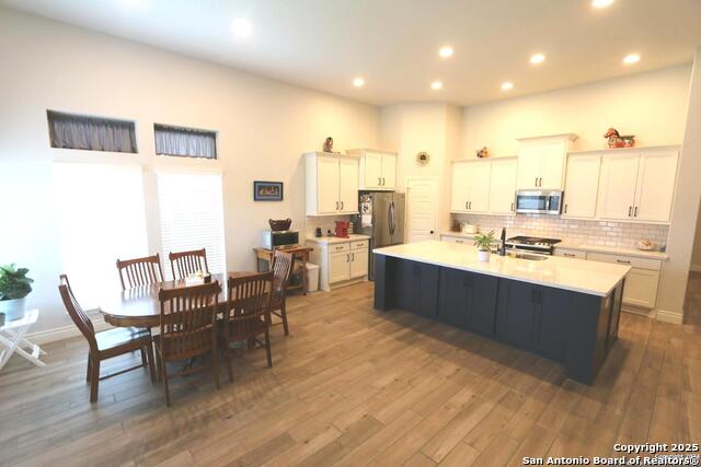 Image 10 of 34 For 2965 Grove Way