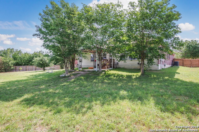 Image 22 of 25 For 427 Neches  
