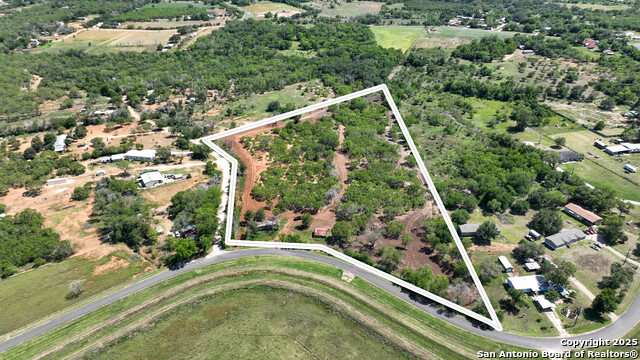 Image 4 of 17 For 13704 Ladd Rd