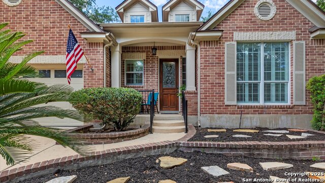 Listing photo id 2 for 521 Faulkner