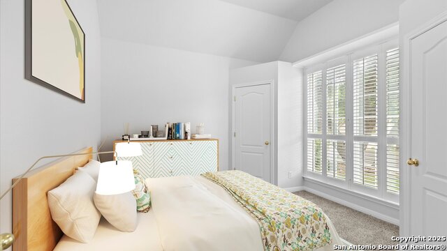 Listing photo id 6 for 521 Faulkner