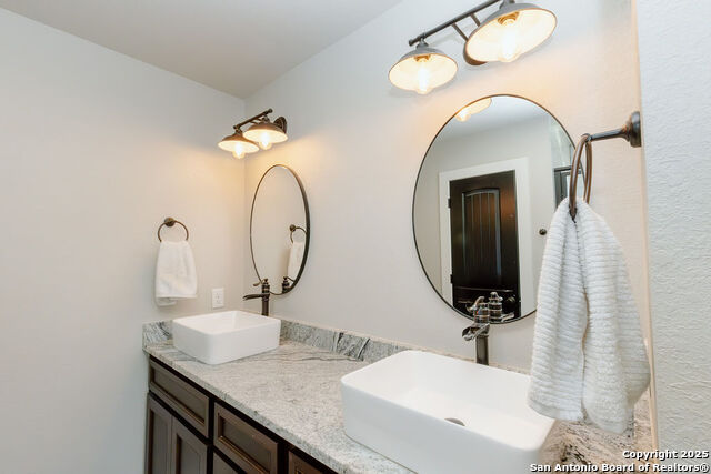 Listing photo id 12 for 277 Brown Saddle