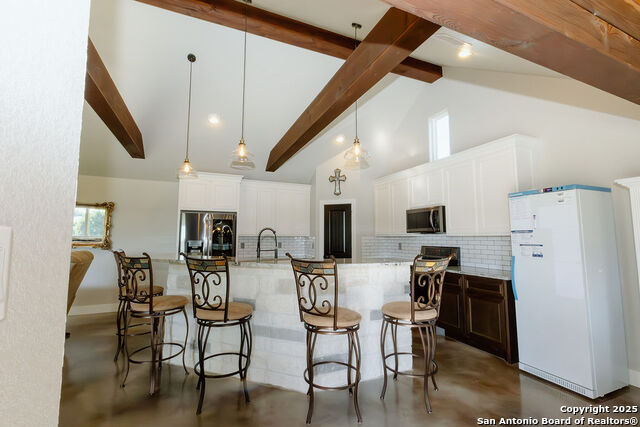 Listing photo id 4 for 277 Brown Saddle