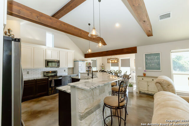 Listing photo id 5 for 277 Brown Saddle