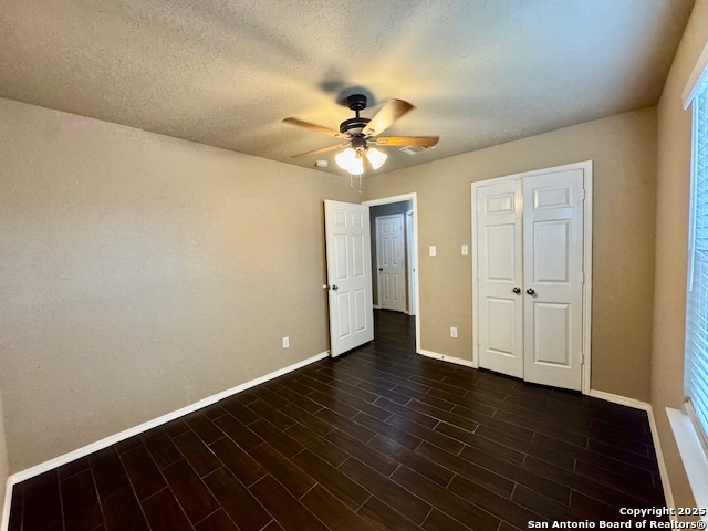 Listing photo id 14 for 6527 Candleview