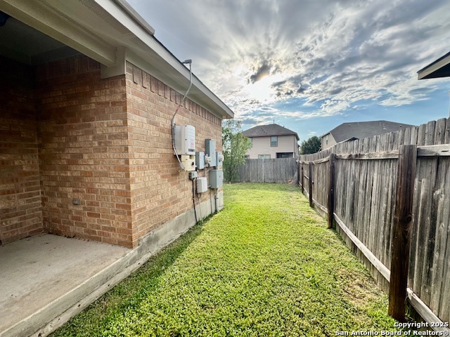 Listing photo id 16 for 6527 Candleview
