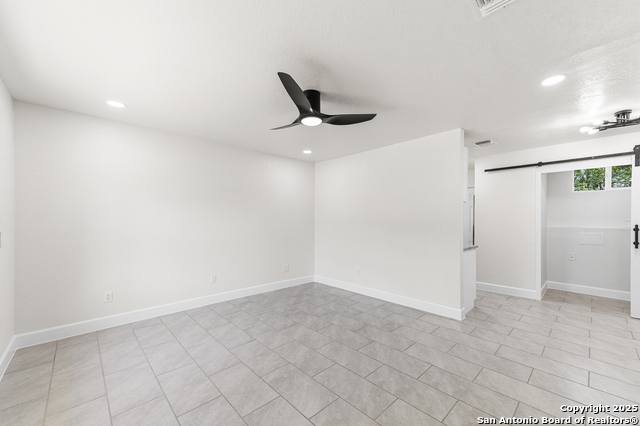 Image 5 of 17 For 373 Kenmar Dr.