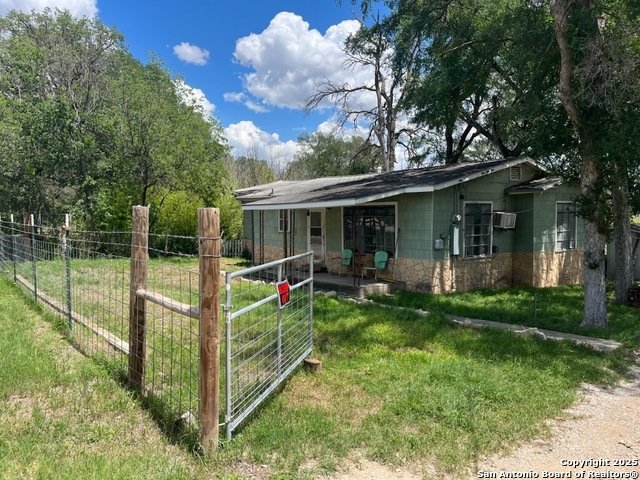 Details for 1379 Cedar Elm, New Braunfels, TX 78132