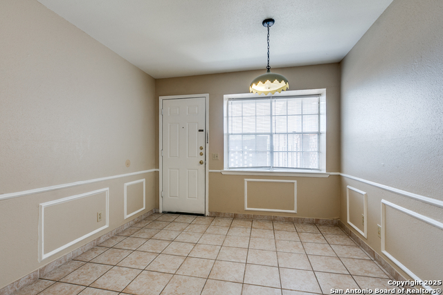 Image 10 of 25 For 7500 Callaghan  Apt 2