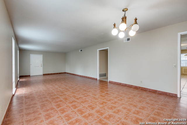 Image 4 of 25 For 7500 Callaghan  Apt 2