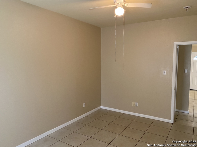 Image 18 of 23 For 1016 Blanco Rd.  102