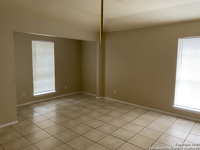 Image 7 of 23 For 1016 Blanco Rd.  102