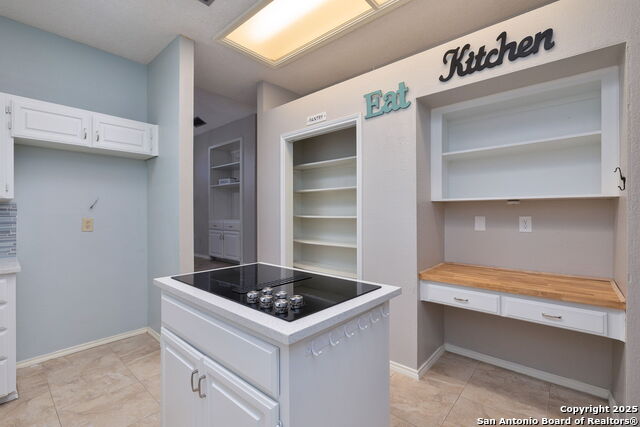 Image 10 of 25 For 9231 Saint Ives