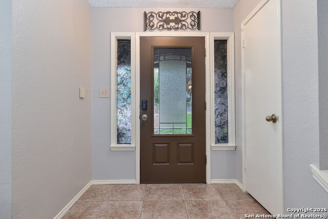 Image 4 of 25 For 9231 Saint Ives