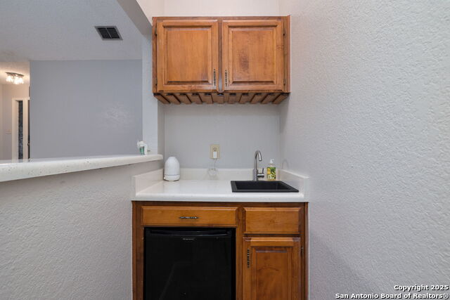Image 7 of 25 For 9231 Saint Ives