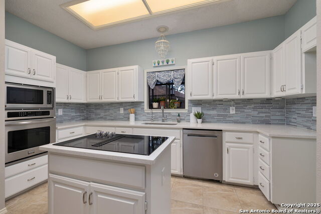 Image 9 of 25 For 9231 Saint Ives