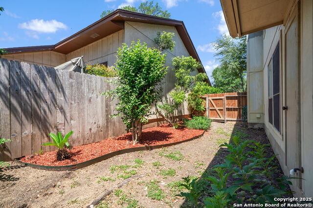 Listing photo id 26 for 12138 Lemon Blossom W