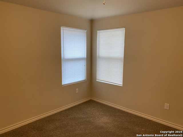 Image 13 of 32 For 6606 Mia Way  102