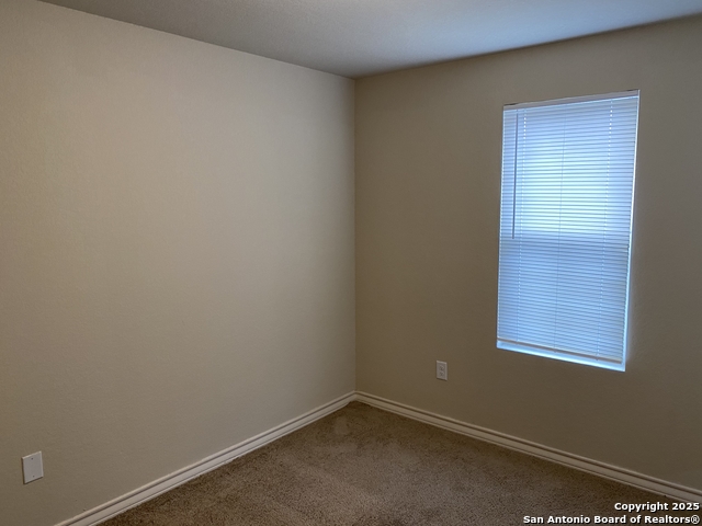 Image 28 of 32 For 6606 Mia Way  102