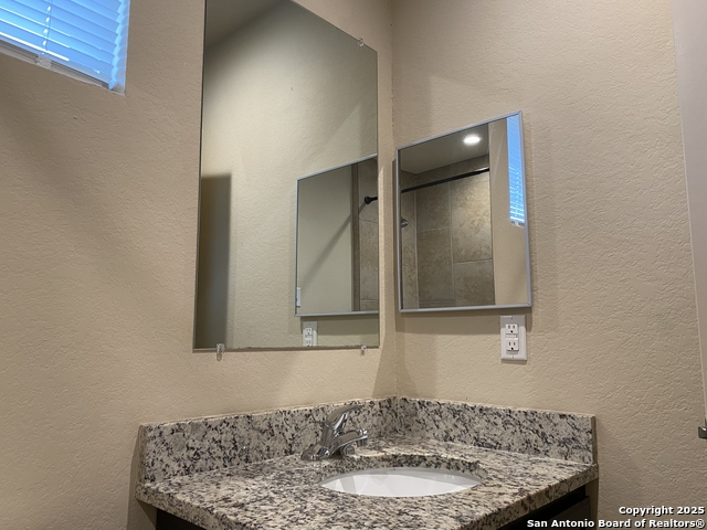 Image 31 of 32 For 6606 Mia Way  102