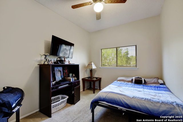 Listing photo id 18 for 14218 Fairwayhill