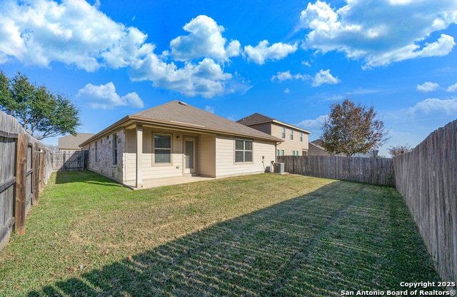 Image 23 of 28 For 341 Buckboard Ln