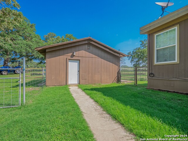 Image 39 of 45 For 5121 County Road 427