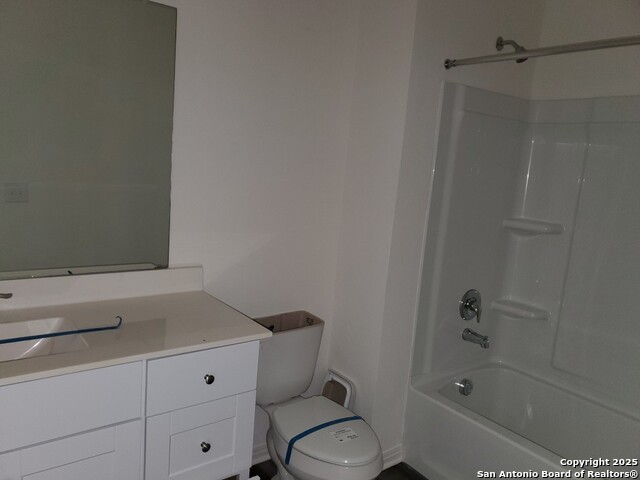 Listing photo id 12 for 6004 River Meadow