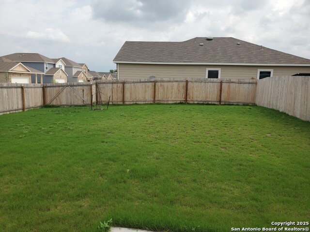 Listing photo id 6 for 6004 River Meadow