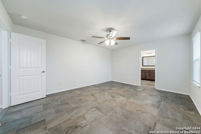 Listing photo id 17 for 3420 Copper Willow