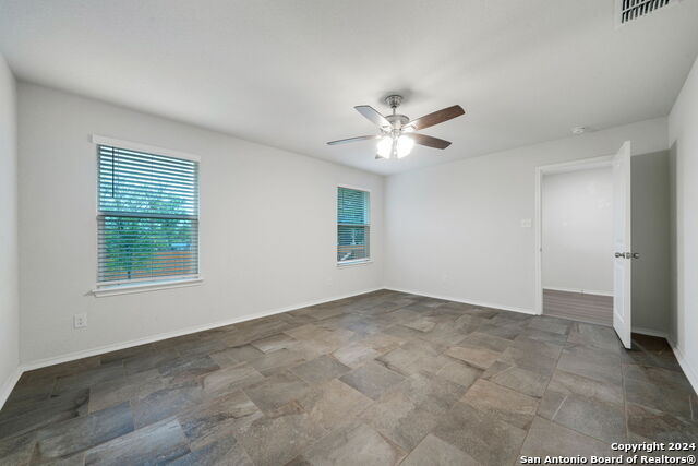 Listing photo id 18 for 3420 Copper Willow