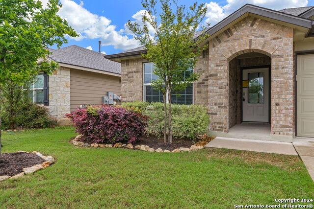 Listing photo id 1 for 3420 Copper Willow