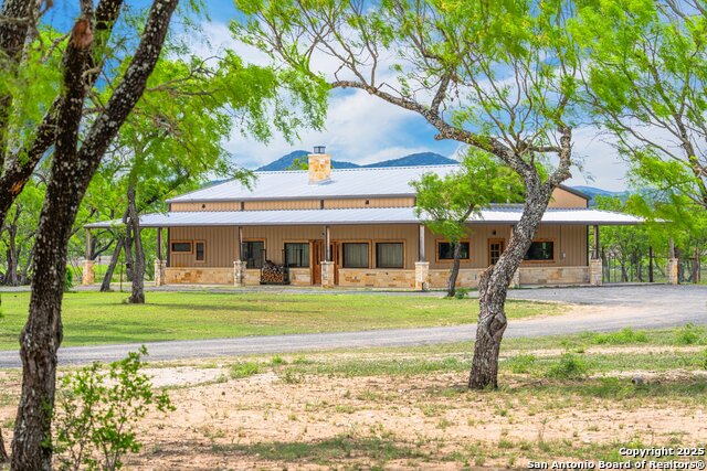 Details for 1065 B & R  , Utopia, TX 78884