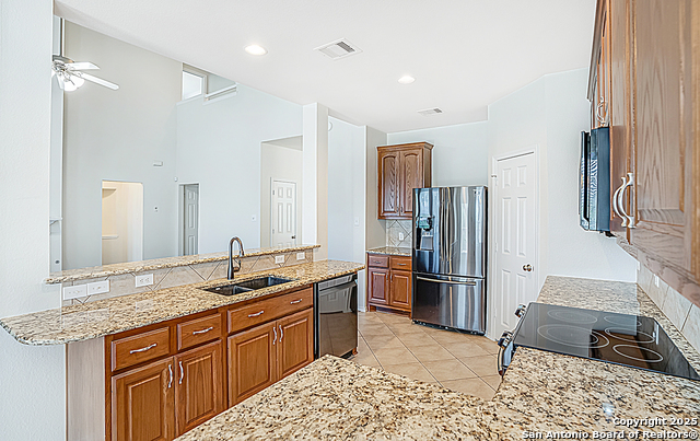 Image 19 of 39 For 526 Parkmont Ct
