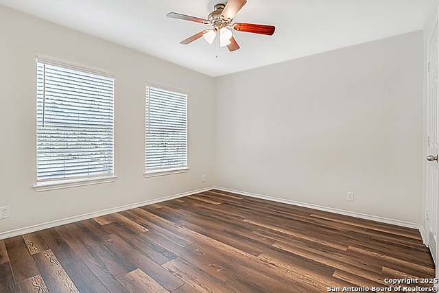 Image 29 of 39 For 526 Parkmont Ct