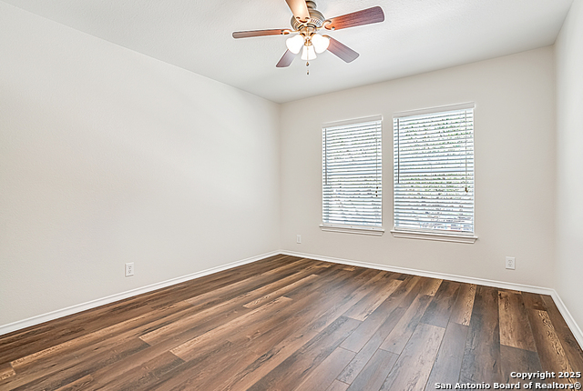 Image 30 of 39 For 526 Parkmont Ct