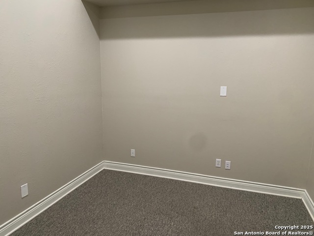 Listing photo id 10 for 801 N. Main Street  C