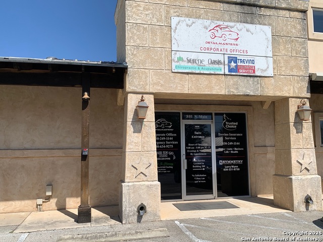 Listing photo id 0 for 801 N. Main Street  C