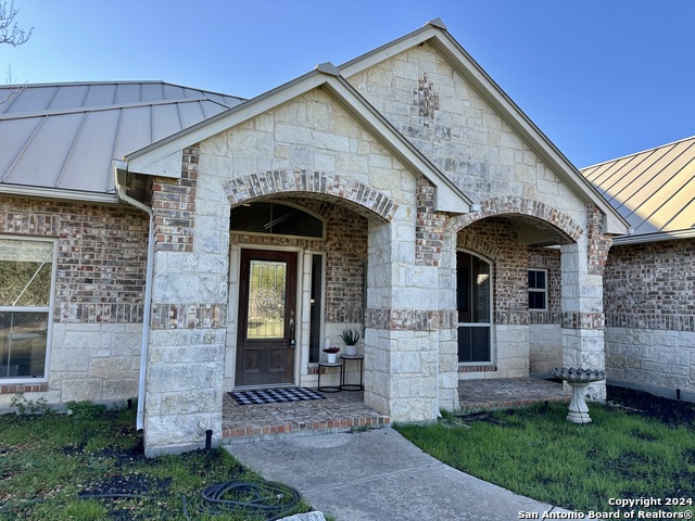Listing photo id 1 for 14356 Retablo