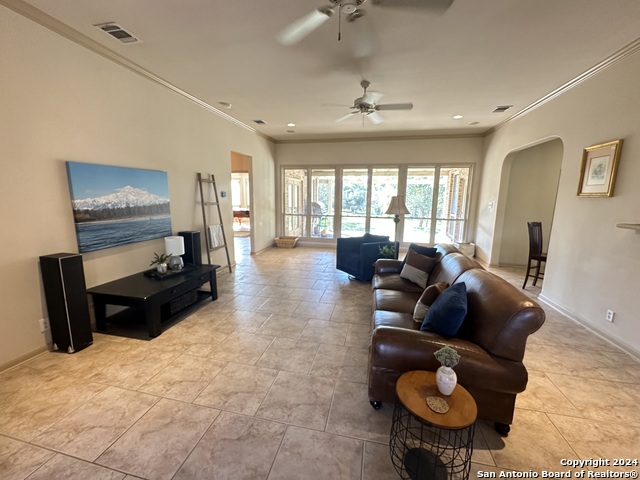 Listing photo id 3 for 14356 Retablo