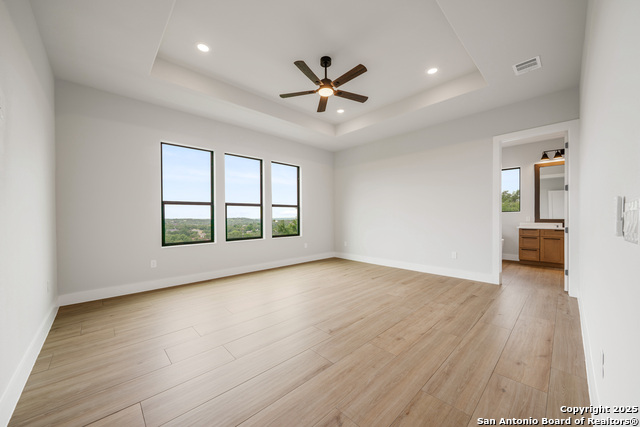 Listing photo id 13 for 25822 Mount Carillon