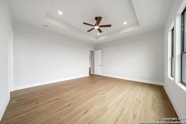 Listing photo id 14 for 25822 Mount Carillon