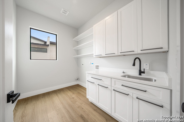 Listing photo id 17 for 25822 Mount Carillon