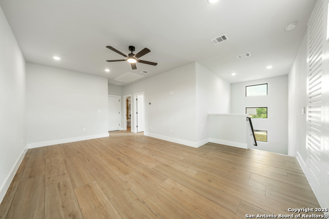 Listing photo id 24 for 25822 Mount Carillon