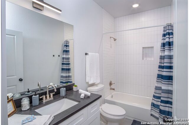 Image 10 of 22 For 1022 Delaware St  1