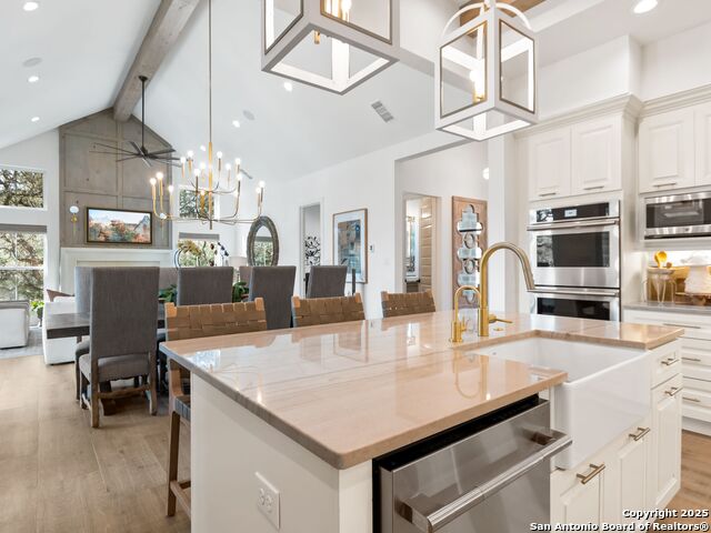 Image 17 of 33 For 8030 Colonial Woods