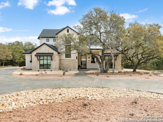 Image 2 of 33 For 8030 Colonial Woods